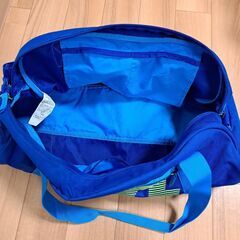 ナイキ ボストンバッグ。膝用ベルトでした。の画像