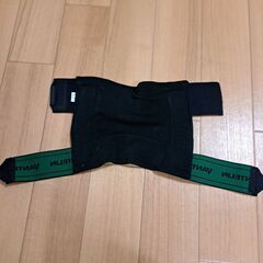 ナイキ ボストンバッグ。膝用ベルトでした。の画像