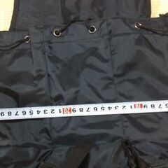 ◆【リュックサック】　《男女共用》　●外側には、チャック付きのポケットが３ヶ所有り。　※防水加工されてます。の画像