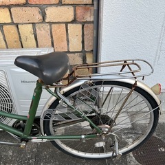 自転車 後ろのブレーキワイヤーが切れており、変速ワイヤーも固くて変速できません。 現状のままで販売いたします。の画像