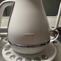 デロンギ　コーヒー用電気ケトルの画像