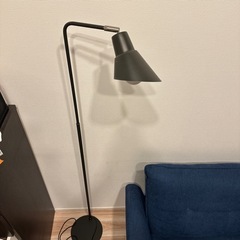 フロアランプの画像