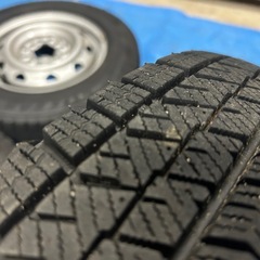 お話中　145/80R13 スタッドレスタイヤホイールセットの画像
