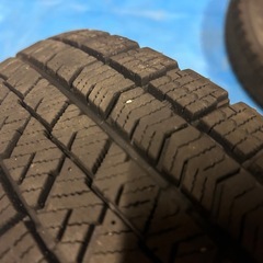 お話中　145/80R13 スタッドレスタイヤホイールセットの画像