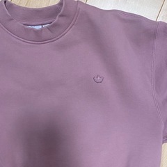 adidasトレーナーの画像