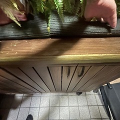 引越しの為に靴箱売り出しですの画像