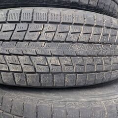 ダンロップ ウィンターマックスSJ8 215/70R16 の画像