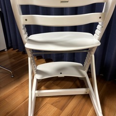 キッズチェアー
の画像