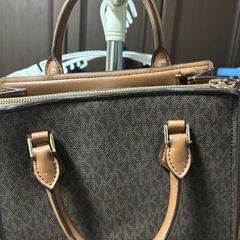 激安‼️早い者勝ち‼️マイケルコースハンドバッグの画像