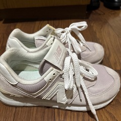 ニューバランス　スニーカー　の画像