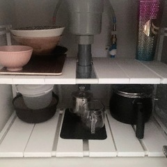 【即決歓迎】ニトリ伸縮シンク下ラック／ホワイトの画像