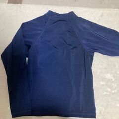 ラッシュガード（ラッシュパーカー）の画像