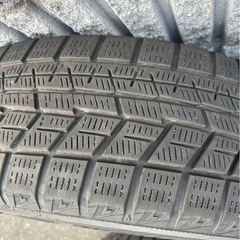 スタッドレスタイヤ　15いんち15インチの画像