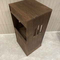 レトロ 棚の画像