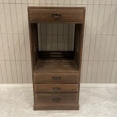 レトロ 棚の画像