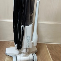 無料・コード式スティッククリーナー・無印の画像