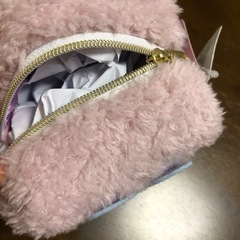 サンリオキャラクターズむぎゅむぎゅミニキャラメルポーチの画像