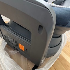 combi TheS チャイルドシートの画像