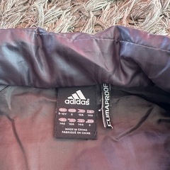 adidas ベンチコート　140の画像