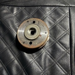 エイプ.xr100用軽量フライホイールとnsr80メーターの画像