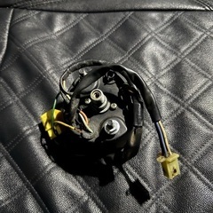 エイプ.xr100用軽量フライホイールとnsr80メーターの画像