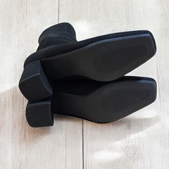 ストレッチ ショートブーツ 黒 23cm スクエアトゥ 細見え 太ヒール 6cmの画像