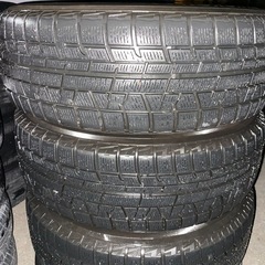ヨコハマスタッドレスタイヤアルミホイールつの画像