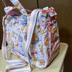 旅行用やマザーバッグとして ピンク系ラブリー柄 特価の画像