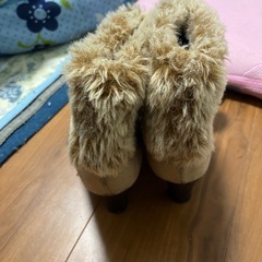 ボア付きブーツ(スエード 4L)500円の画像
