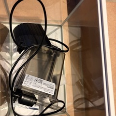 水槽 とフィルターセットの画像