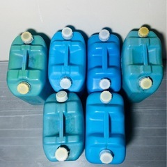 灯油 18L ポリタンク 2〜6個セットの画像