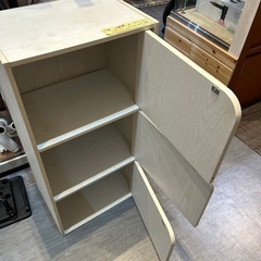 【扉付きカラーボックス】【3段】クリーニング済み【管理番号1123】野の画像