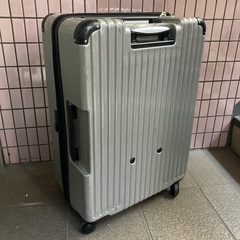 超軽量🔴大型スーツケース75.50.30.センチの画像