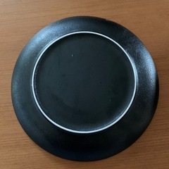 ニトリ　大皿　　ブラックの画像