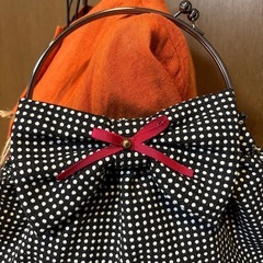 リボン付きドット柄がま口バッグ 作家作一点もの 特価の画像