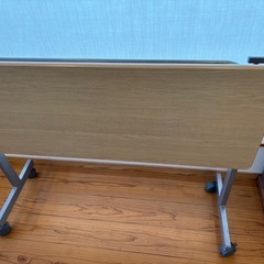 テーブル　折りたたみ　キャスター付き
の画像