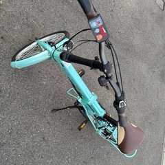 折りたたみ　電動自転車の画像