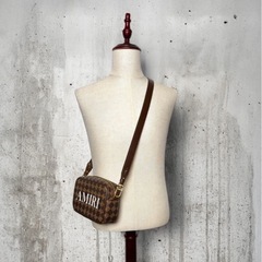 アミリ ショルダーバッグ ブラウンの画像