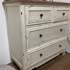 フレンチアンティーク風チェストの画像