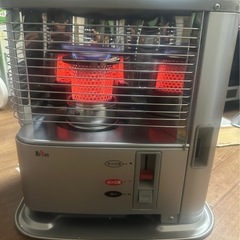 ピカピカ
美品！ニッセイ　石油ストーブ　NC-S242AD　シルバーの画像