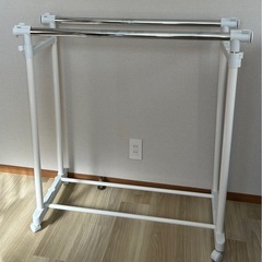 ◎美品◎ ニトリ　たてよこ伸縮可能 ハンガーラック ホワイトの画像