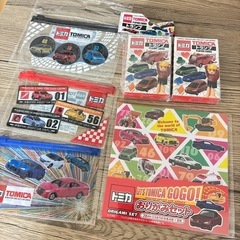 トミカ トミカ博 限定 カード パズル シール おりがみ トランプ ポーチの画像