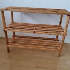 木製ラックの画像