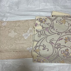 着物と帯のセットの画像