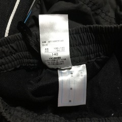 男の子ズボンの画像