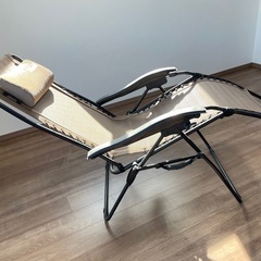 コールマンのインフィニティチェア（ベージュの画像