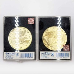 [2点セット] クレヨンしんちゃん 劇場版メダル 嵐を呼ぶ黄金のスパイ大作戦 超時空! 嵐を呼ぶ花嫁の画像