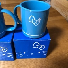 新品　未使用　ハローキティ　マグカップ　2個の画像