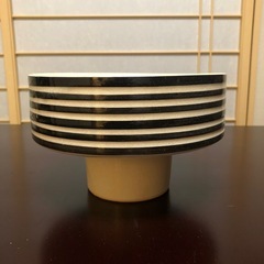 生花用の花器　ベージュ色（12/3に処分します）の画像