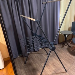 美品折りたたみＸ型物干しの画像